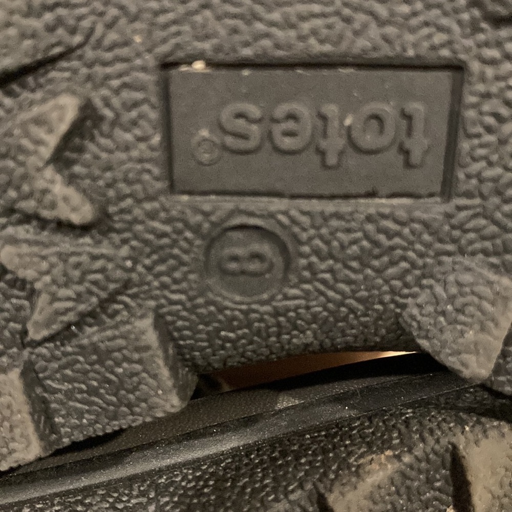 Snow boots - Picture 6 of 6